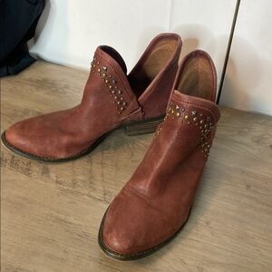 Lucky Brand Studded Red Brown Ankle Booties - western boho - 6.5